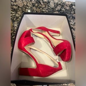 Barneys NY 575 heels